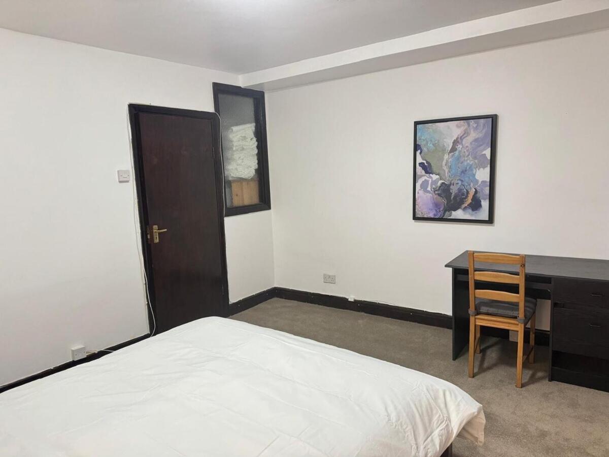 London Stockwell Station Apartment Szoba fotó