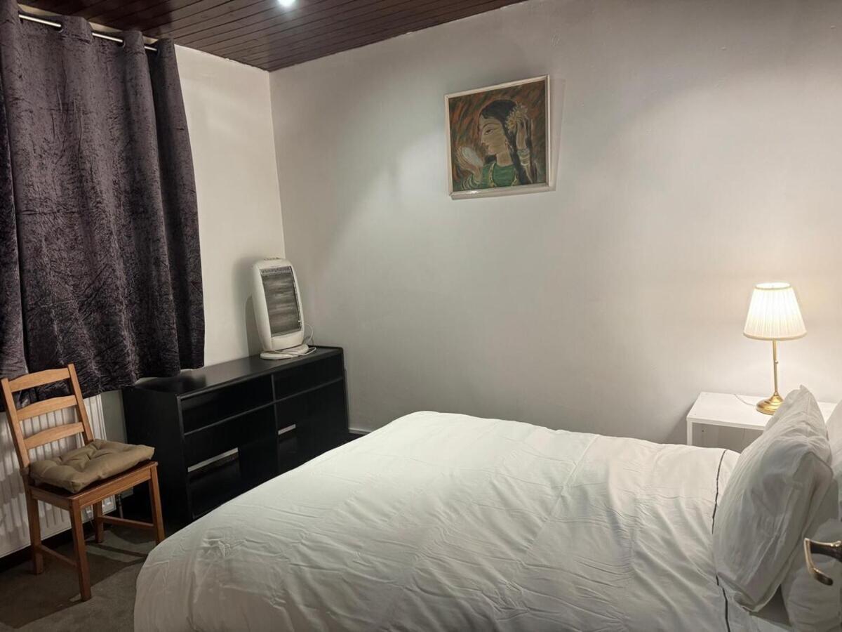 London Stockwell Station Apartment Szoba fotó