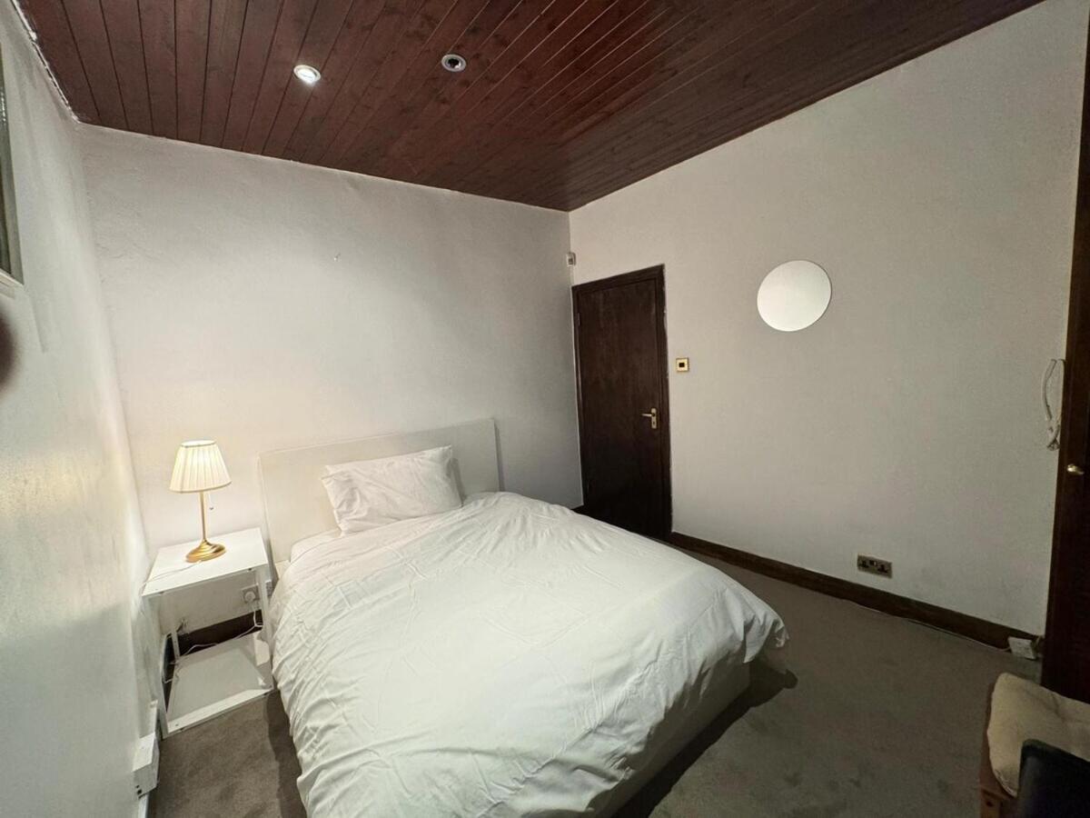 London Stockwell Station Apartment Szoba fotó