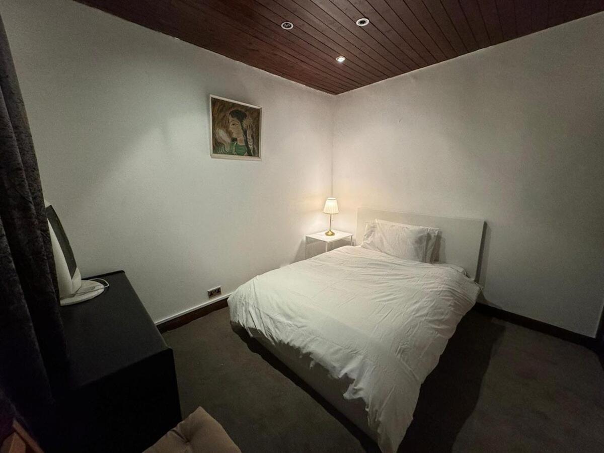 London Stockwell Station Apartment Szoba fotó
